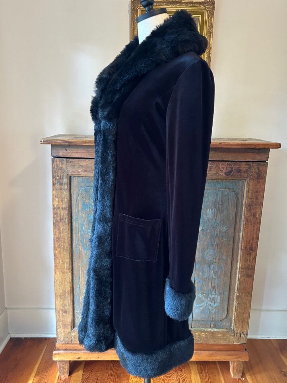 Vintage Betsey Johnson Rose Black Velvet Duster Coat - Picture 7 of 13